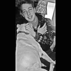 Meet your Posher, Casey